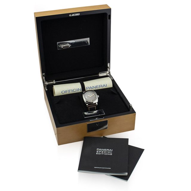 Panerai Radiomir 1940 3 Days PAM00662 Image 4